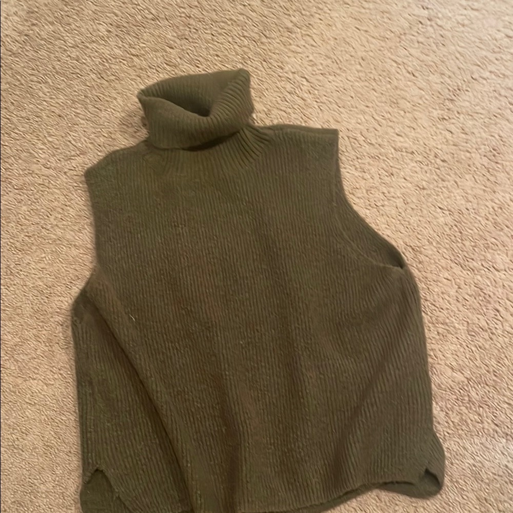 Turtleneck vest. In EUC